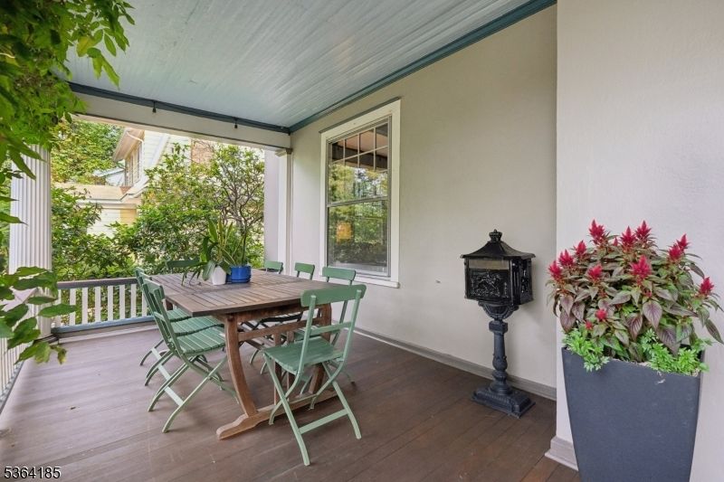 Exterior, Wood Texture Flooring