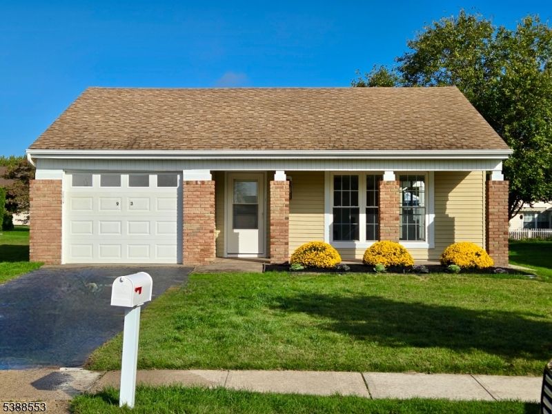 Attached, Exterior, Facade, Brick Facade, Cape Cod