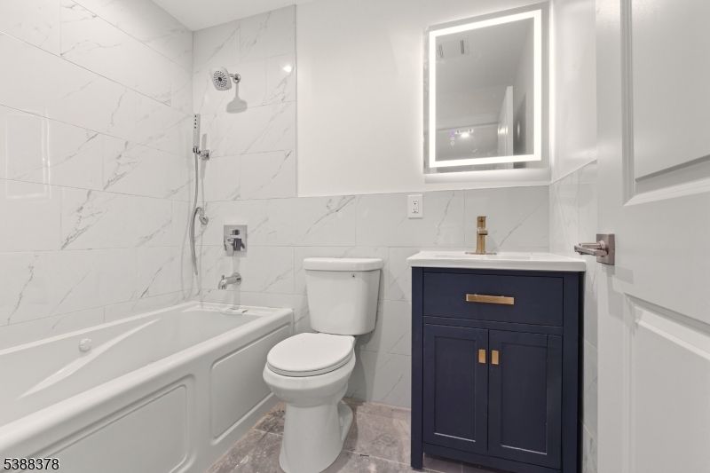 Bathroom, Interior, Marble, Marble Walls