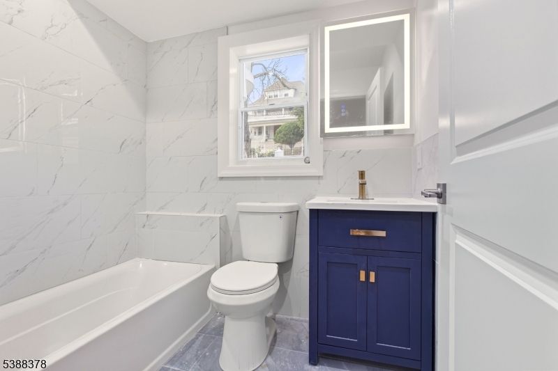 Bathroom, Interior, Marble, Marble Walls