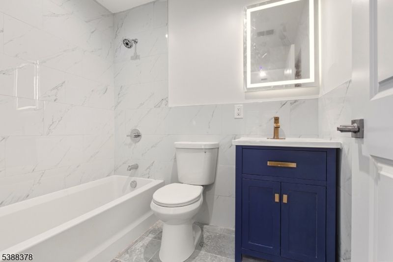 Bathroom, Interior, Marble, Marble Walls