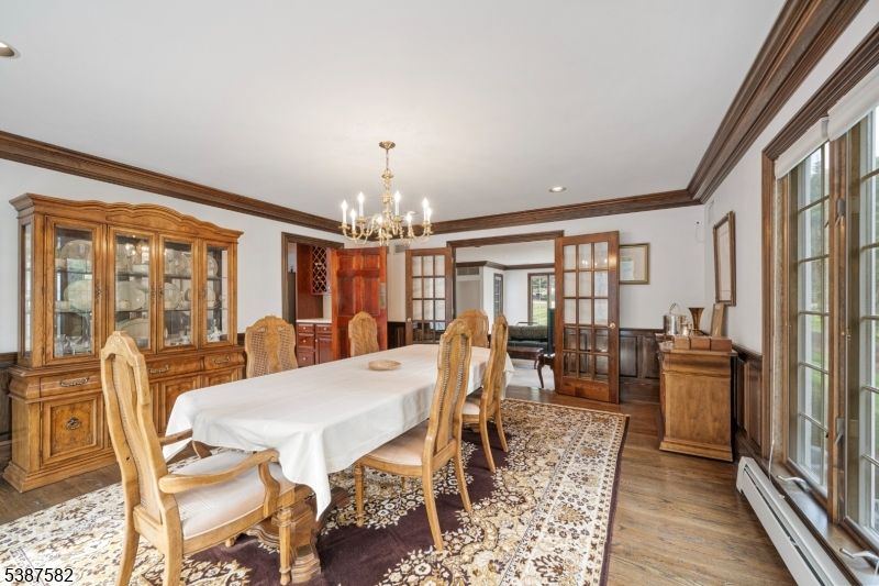 Chandelier, Dining room, Interior, Recessed Lighting, Wood Texture Flooring