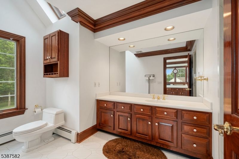 Bathroom, Interior, Recessed Lighting