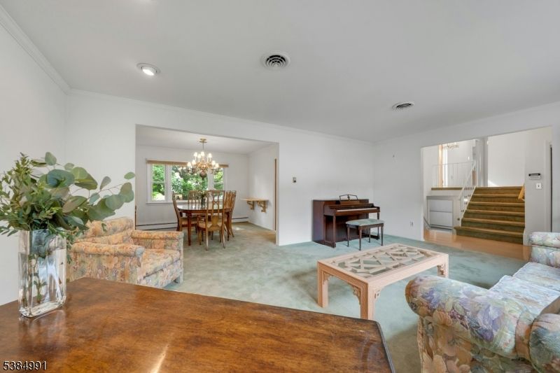 Chandelier, Dining room, Interior, Living room, Piano, Recessed Lighting