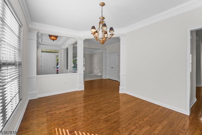 Chandelier, Empty room, Interior, Wood Texture Flooring