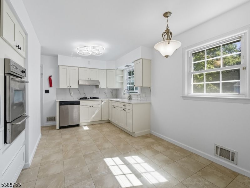 Interior, Kitchen, Pendant Lights, Stainless Steel Appliances