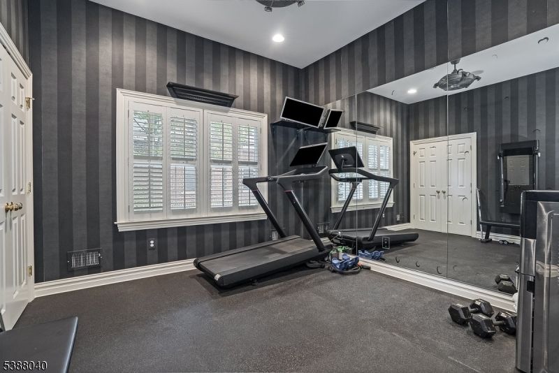 Fitness Equipment, Interior, Recessed Lighting