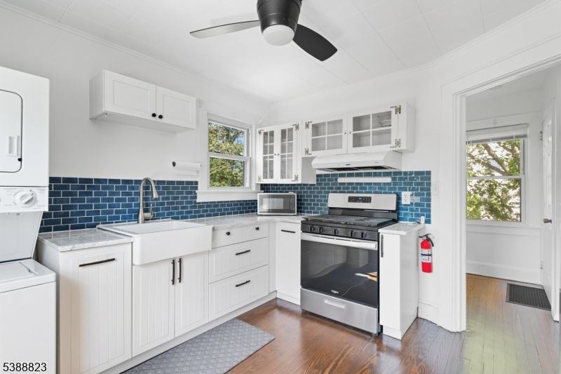 Interior, Kitchen, Stainless Steel Appliances, Washer, Wood Texture Flooring