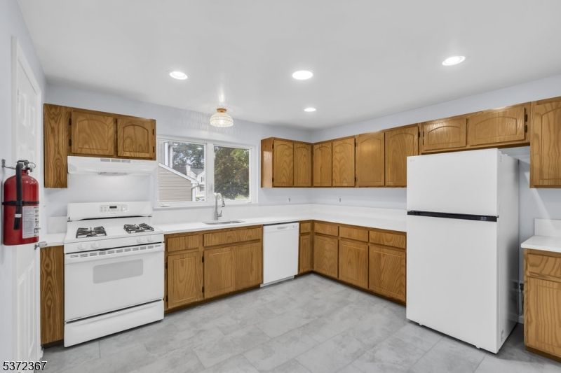 Interior, Kitchen, Recessed Lighting