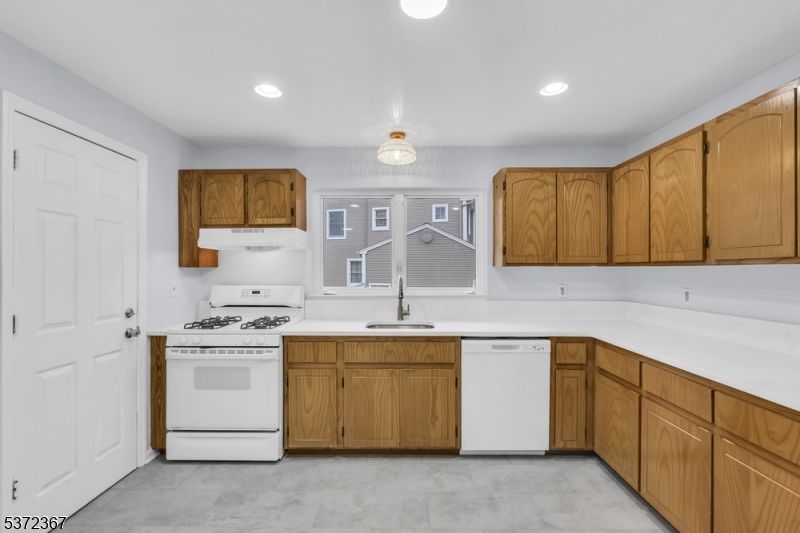 Interior, Kitchen, Recessed Lighting