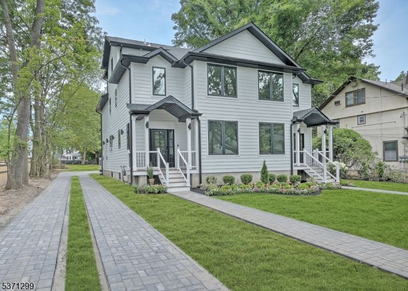 Backyard, Exterior, Facade, Farmhouse