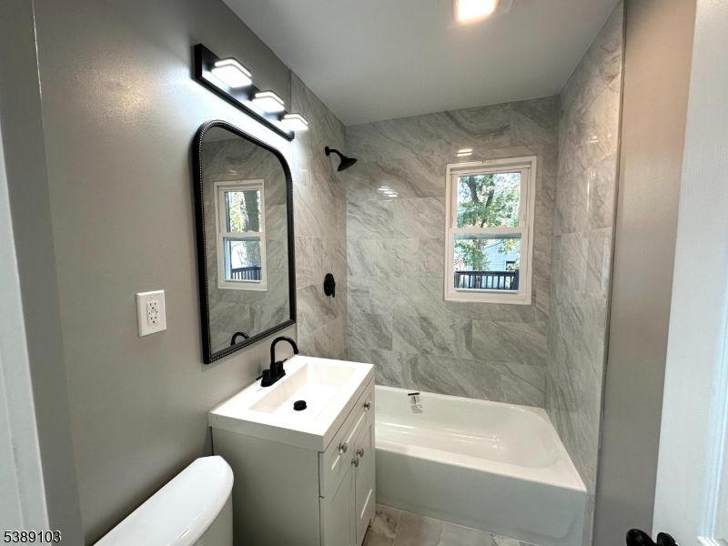 Bathroom, Interior, Marble Walls, Recessed Lighting