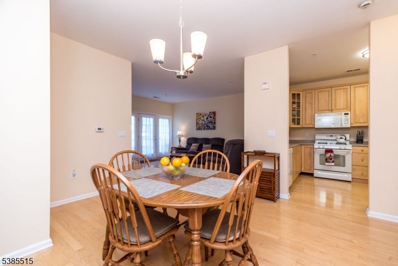 Dining room, Interior, Kitchen, Pendant Lights, Recessed Lighting, Wood Texture Flooring