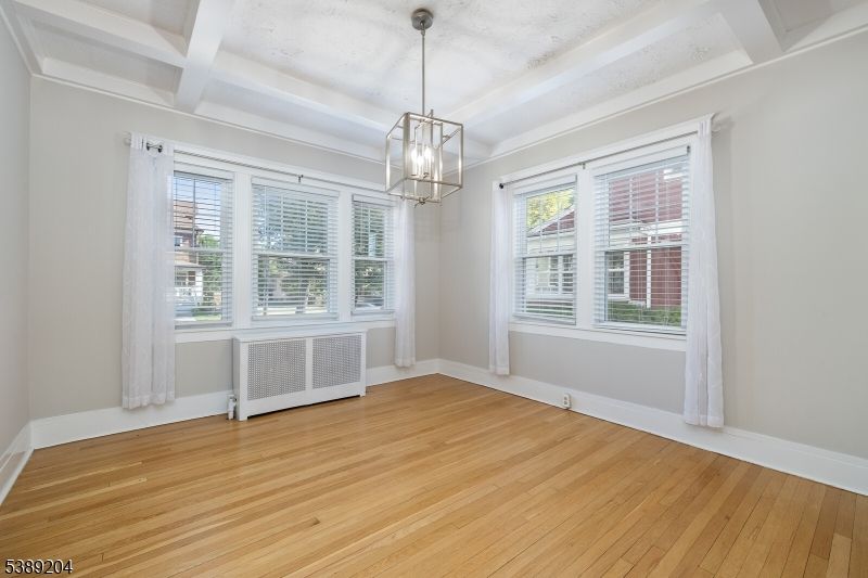 Empty room, Interior, Pendant Lights, Wood Texture Flooring