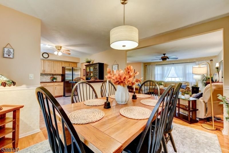 Dining room, Interior, Kitchen, Living room, Pendant Lights, Wood Texture Flooring