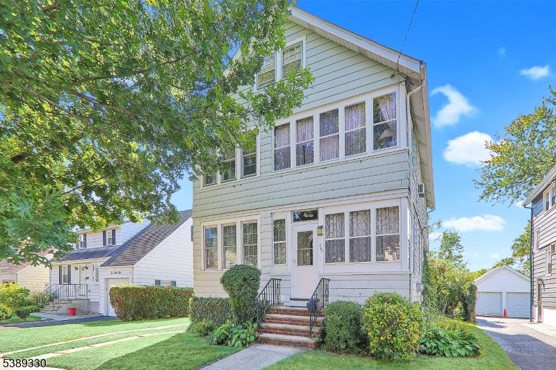 Detached Garage, Exterior, Facade, Queen Anne Victorian