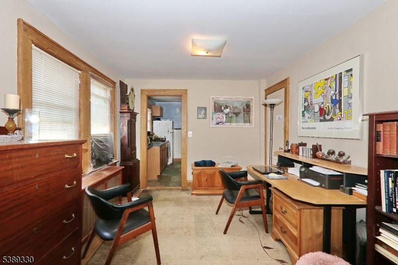 Home Office, Interior