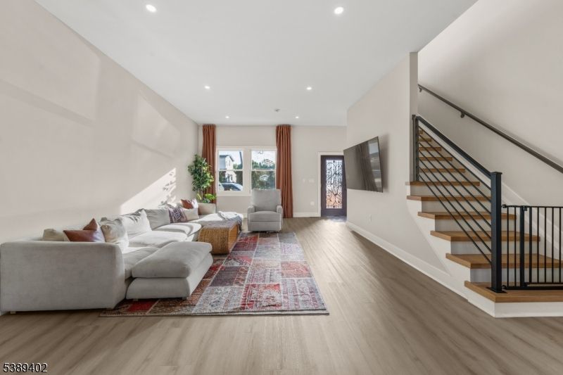 Interior, Living room, Recessed Lighting, Wood Texture Flooring