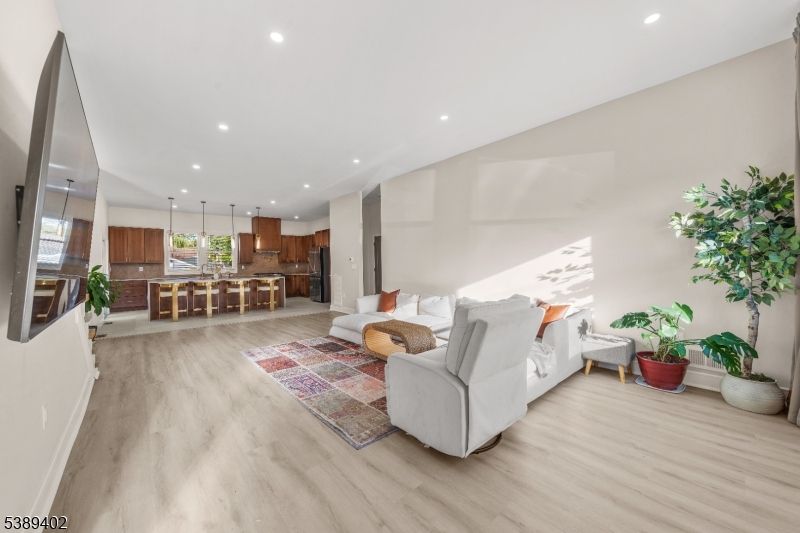 Interior, Kitchen, Living room, Pendant Lights, Recessed Lighting, Wood Texture Flooring