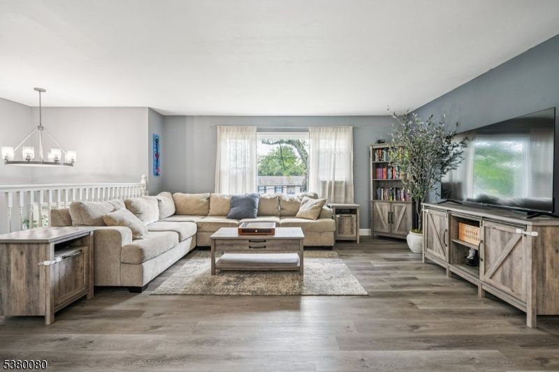 Chandelier, Interior, Living room, Pendant Lights, Wood Texture Flooring