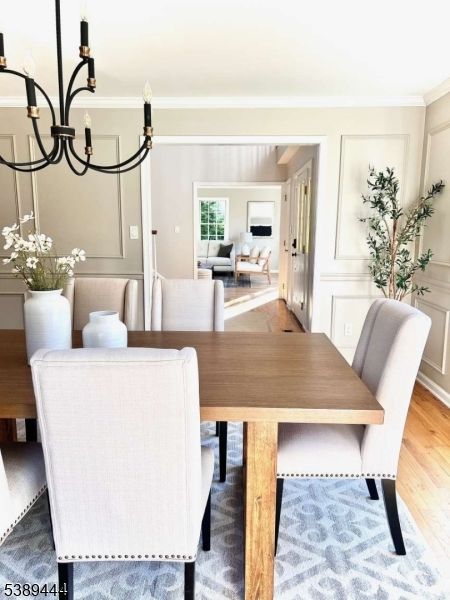 Chandelier, Dining room, Interior, Living room, Wood Texture Flooring