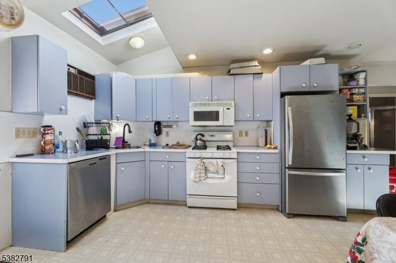 Glass Ceilings, Interior, Kitchen, Recessed Lighting, Stainless Steel Appliances