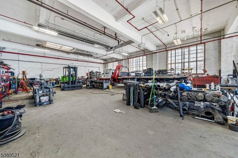 Garage, Interior