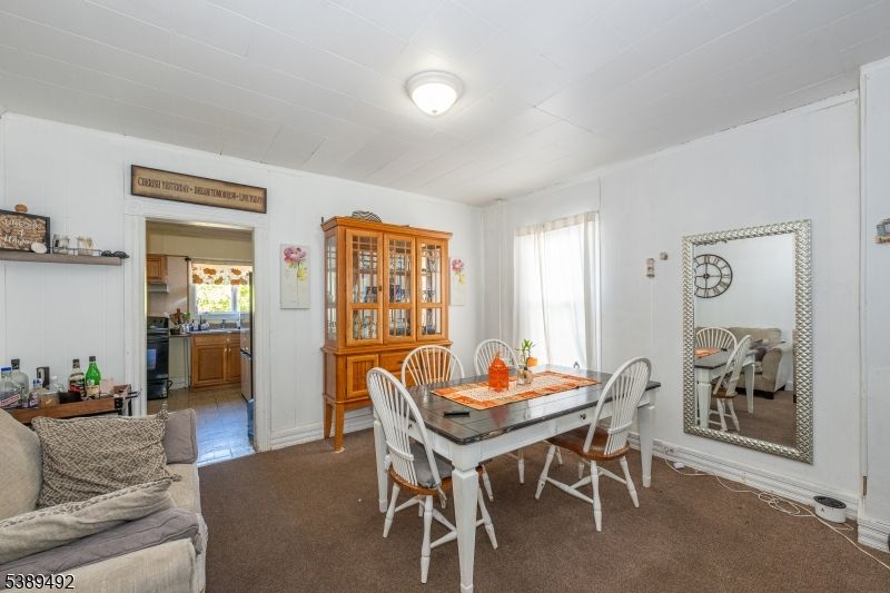 Dining room, Interior