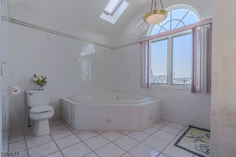 Bathroom, Interior, Pendant Lights