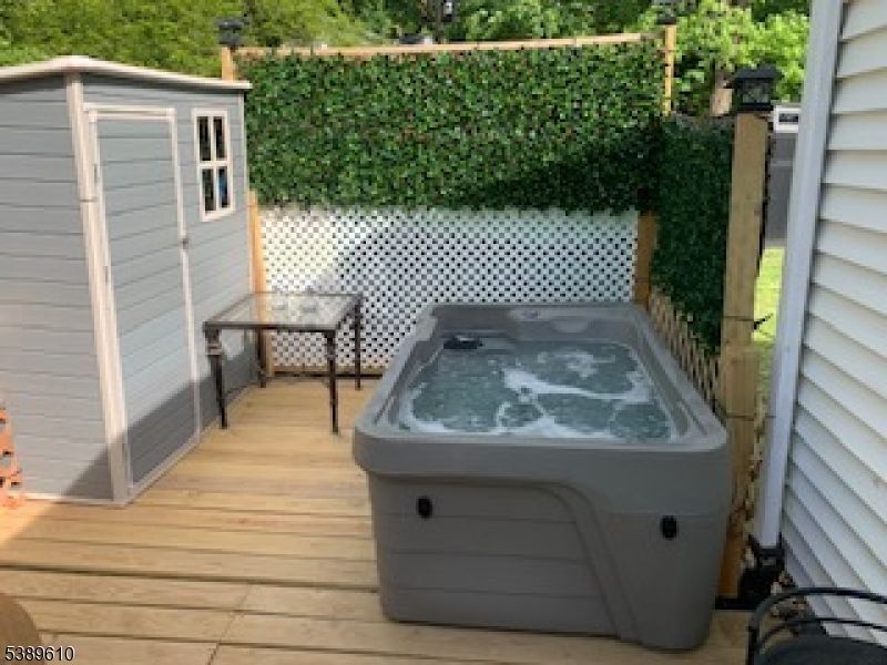 Exterior, Hot Tub