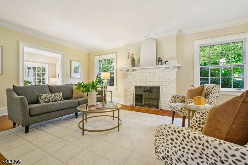 Fireplace, Interior, Living room