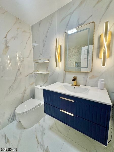 Bathroom, Interior, Marble, Marble Walls
