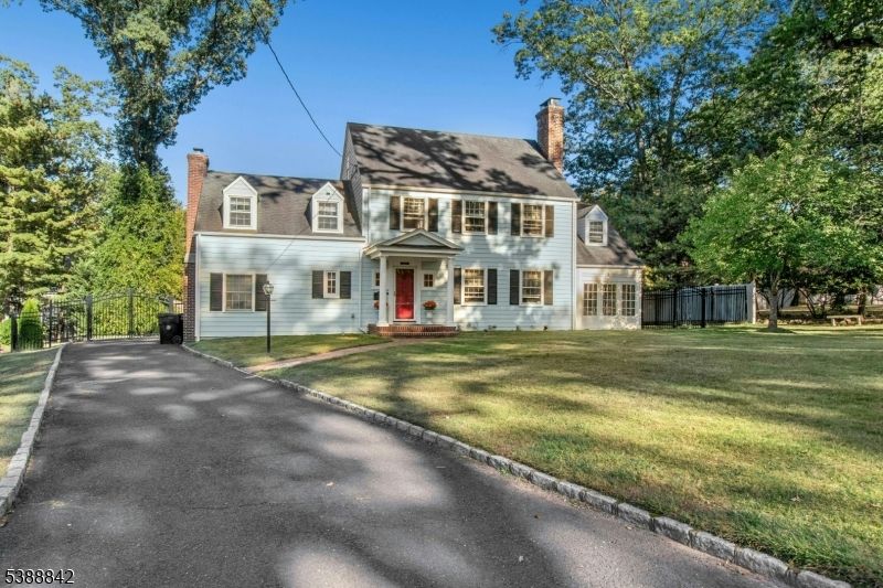 Backyard, Exterior, Facade, Georgian