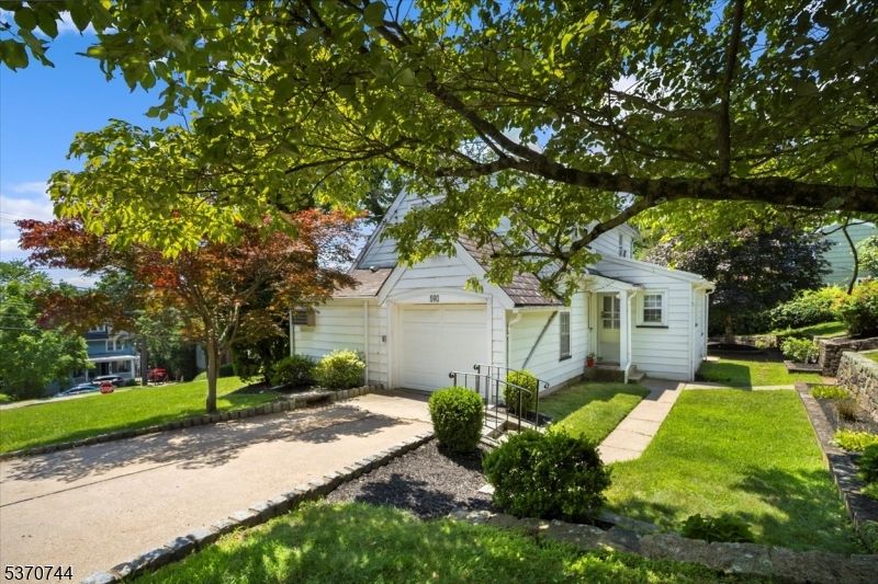 Backyard, Detached Garage, Exterior