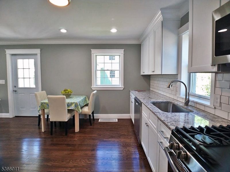 Dining room, Interior, Kitchen, Recessed Lighting, Wood Texture Flooring