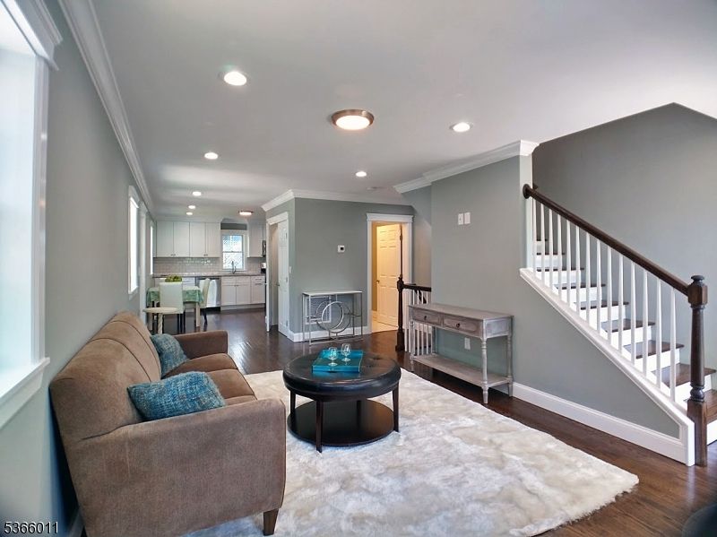 Interior, Kitchen, Living room, Recessed Lighting, Wood Texture Flooring