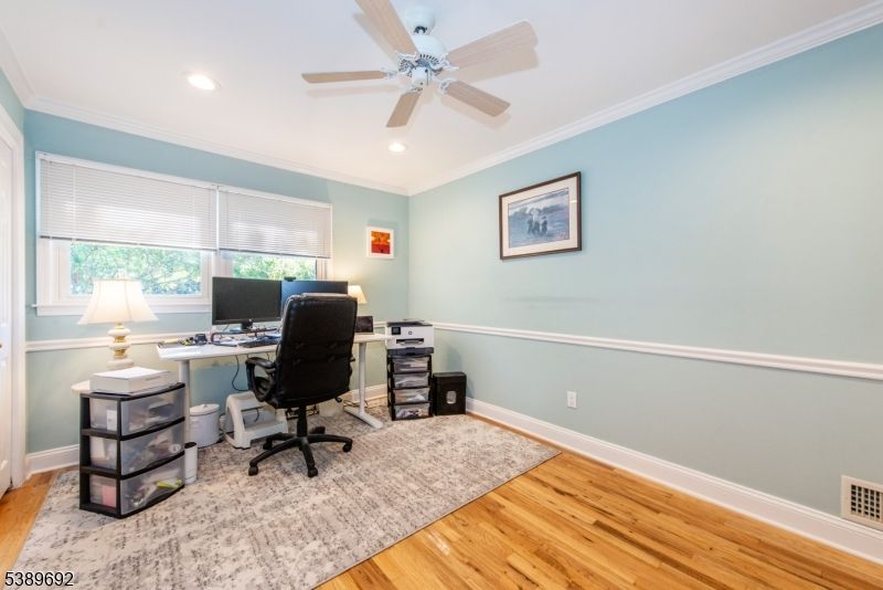 Home Office, Interior, Recessed Lighting, Wood Texture Flooring