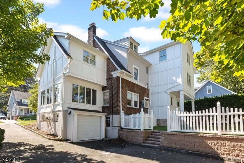 Attached, Exterior, Facade, Brick Facade, Farmhouse