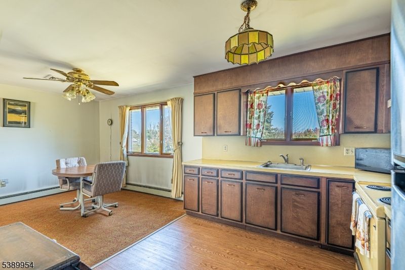 Dining room, Interior, Wood Texture Flooring