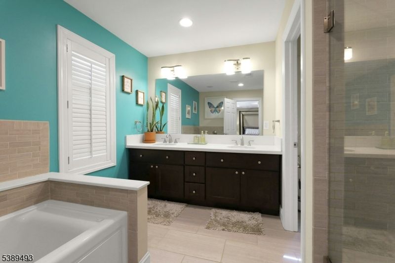 Bathroom, Dual Sink Vanities, Glass Shower, Interior, Recessed Lighting