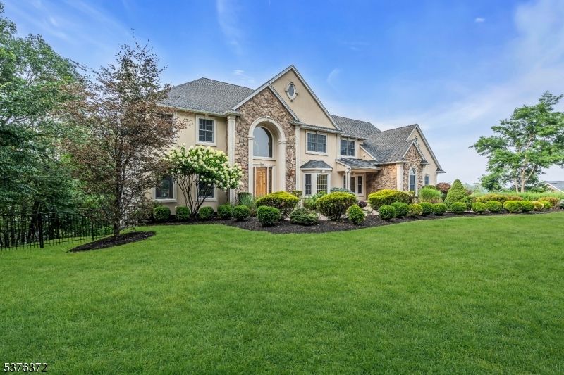 Backyard, Exterior, Facade, Brick Facade, French Provincial