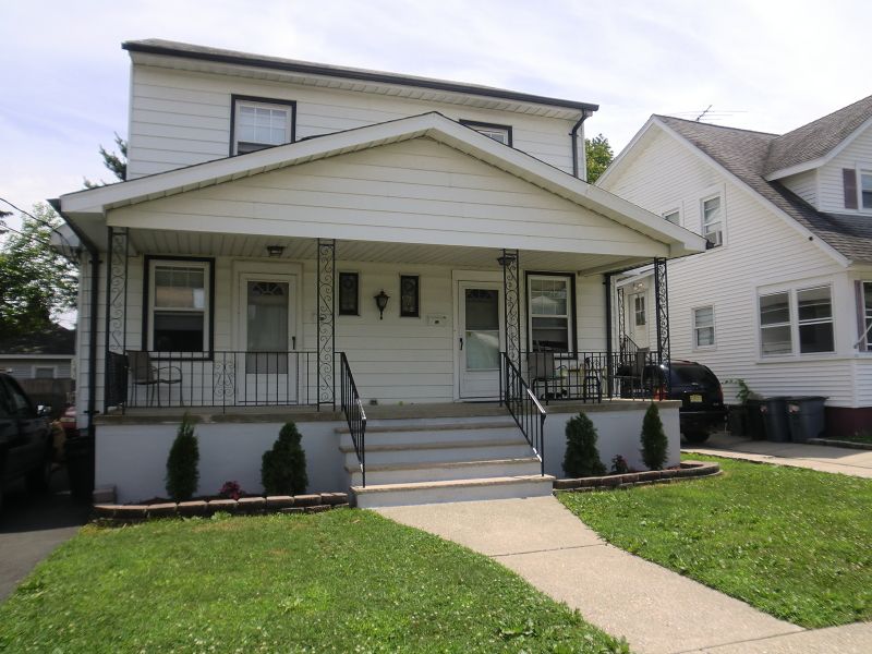 Exterior, Facade, American Craftsman