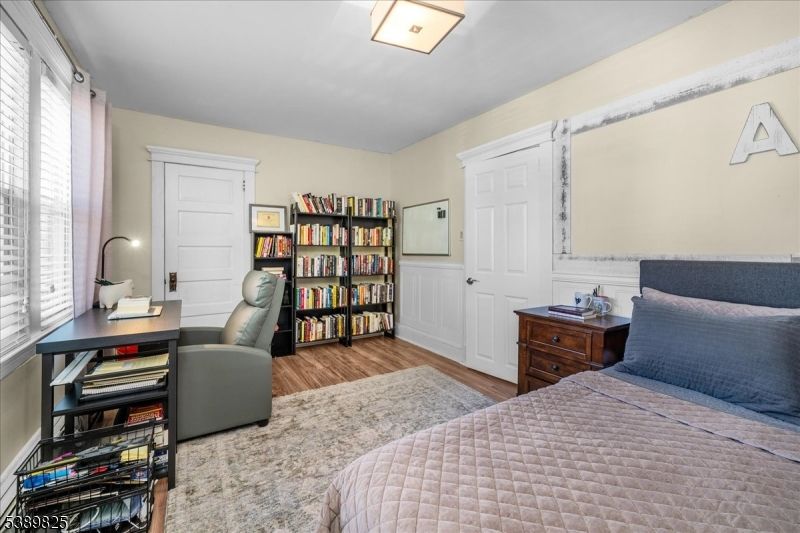 Bedroom, Home Office, Interior, Wood Texture Flooring