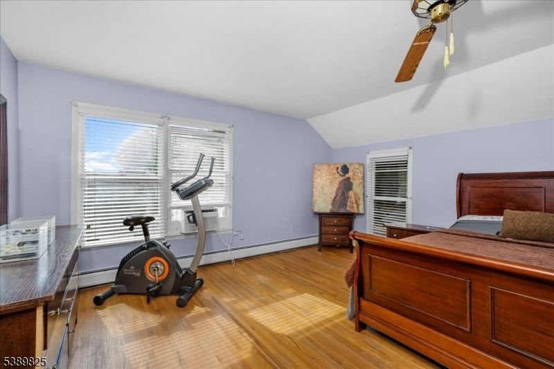 Bedroom, Fitness Equipment, Interior, Wood Texture Flooring