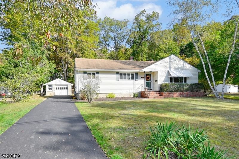Backyard, Detached Garage, Exterior