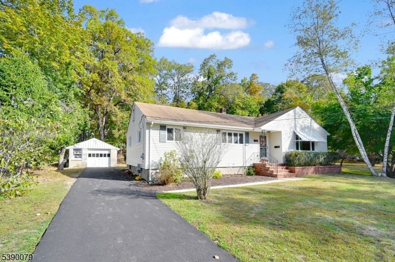 Backyard, Detached Garage, Exterior