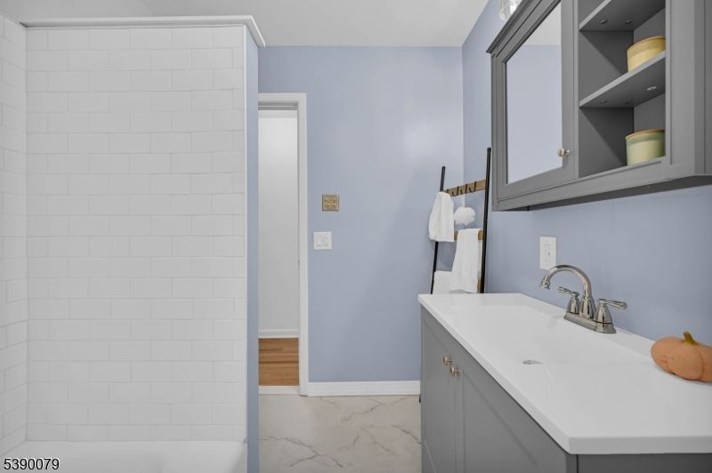 Bathroom, Interior, Marble, Wood Texture Flooring