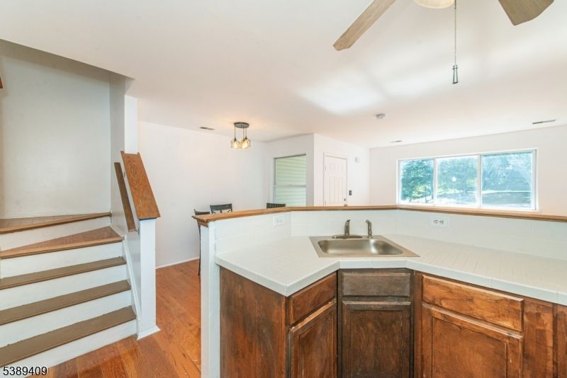 Interior, Pendant Lights, Wood Texture Flooring