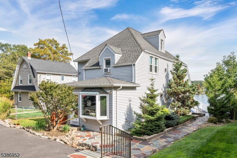 Backyard, Exterior, Water