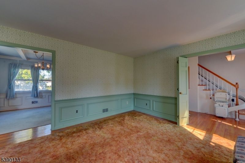 Chandelier, Empty room, Interior, Wood Texture Flooring